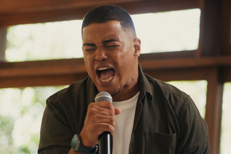 John Cunha lança o clipe da canção autoral “Não Consigo Viver Sem Ti”